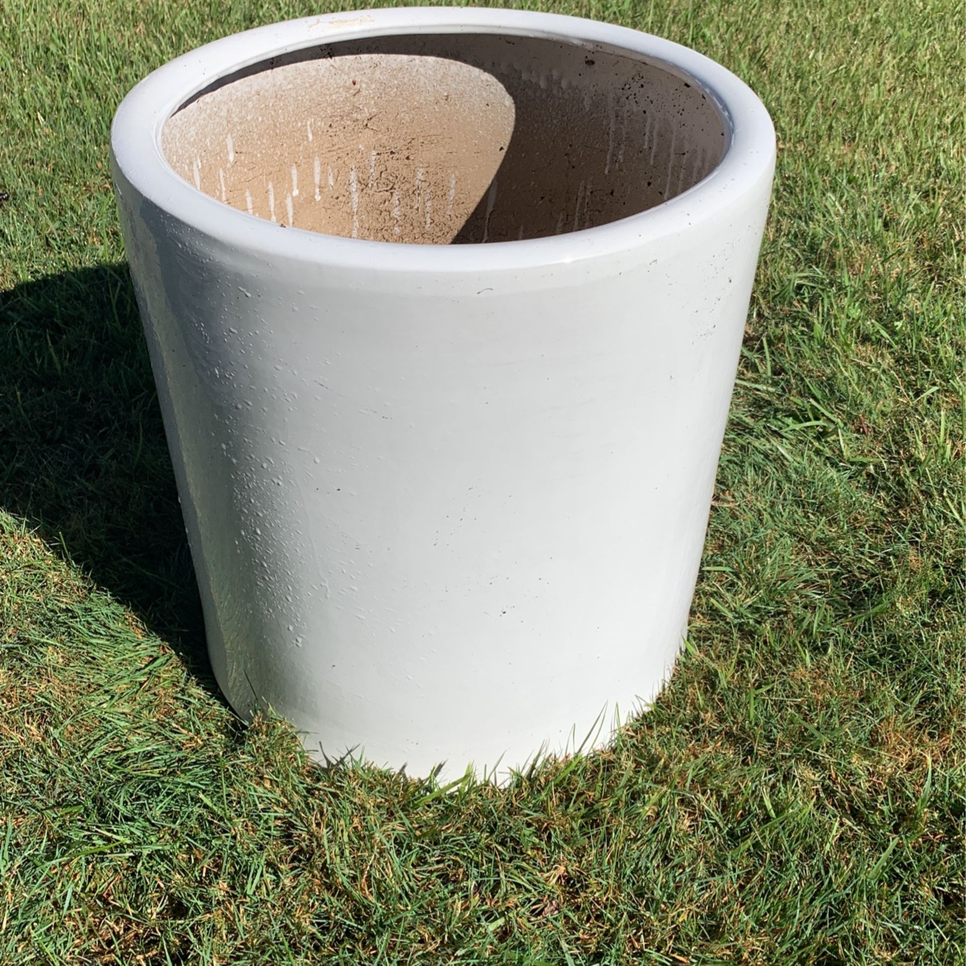 Large white glazed ceramic pot