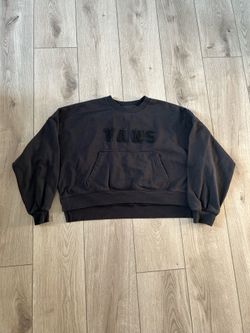 black vans sweater