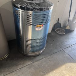 New Commercial Grade Trash Bin 