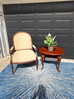 Arm chair