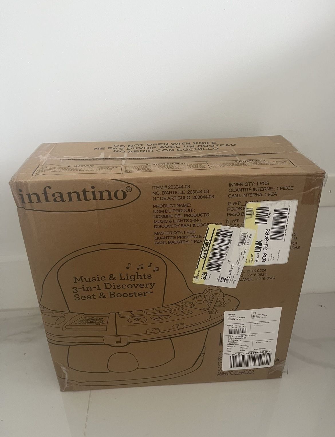 Infantino 3-in-1 Seat & Booster - New in box !