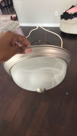 Flush light mounts
