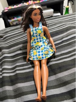 Barbie Fashionistas African American Curvy Plus Doll Brunette Hair Flower Dress