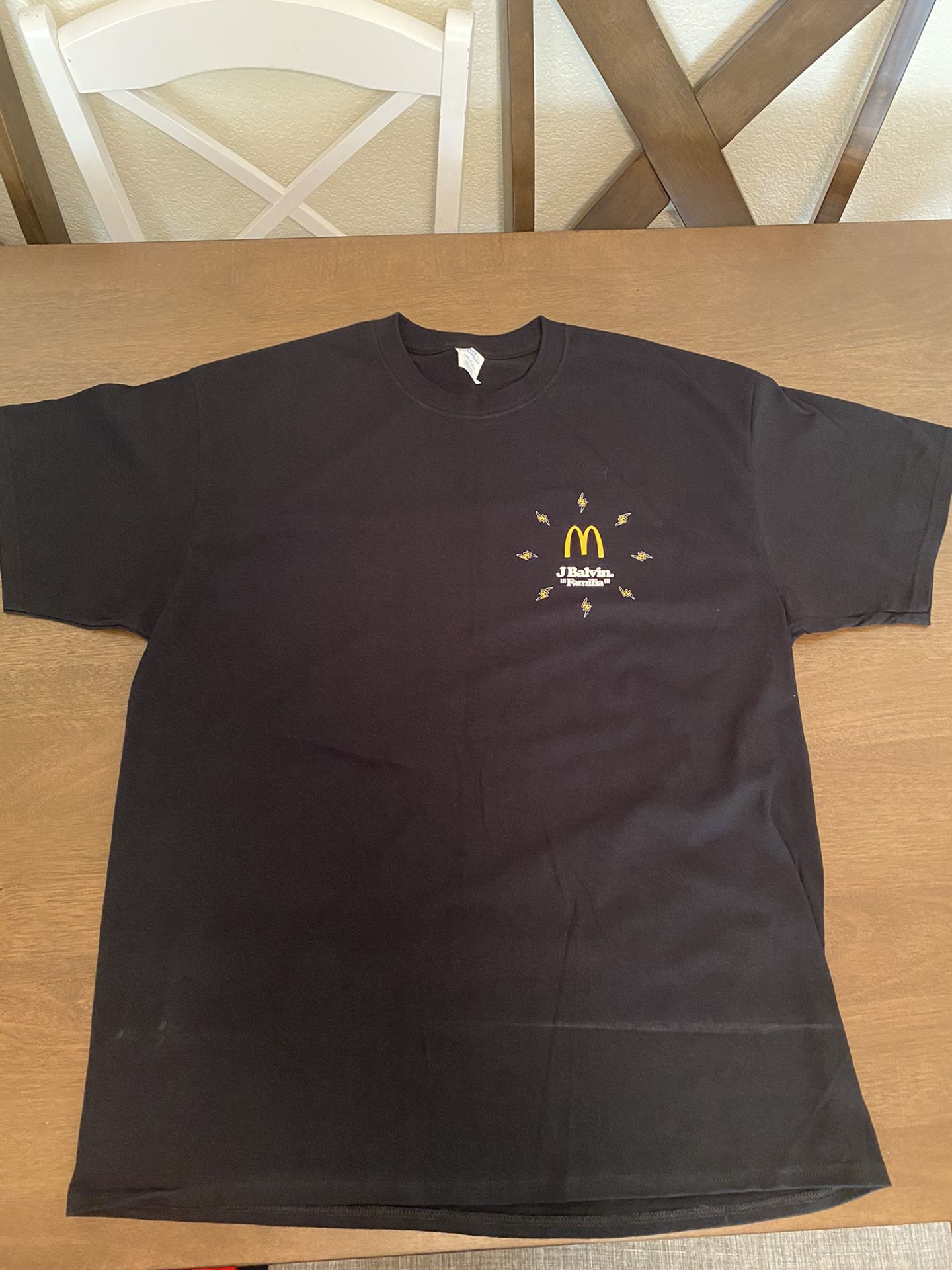 J Balvin McDonald’s “FAMILIA” T-shirt Size XL