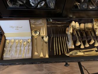 Gold Flatware service for 12 People