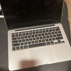 MacBook Pro 14