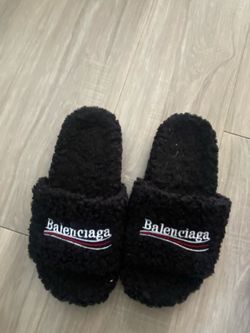 2 Pairs Balenci slides