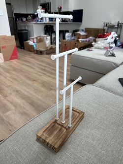 Jewelry stand