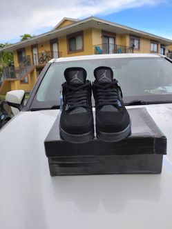 Air Jordan 4 Black Cat Sneakers