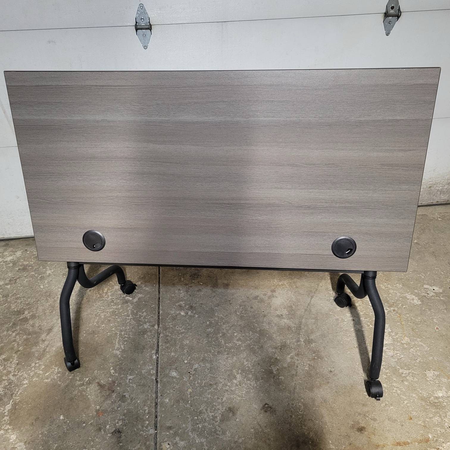 Like new folding desk