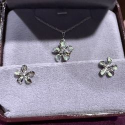 SS Plumeria Necklace And Earrings Set - Brand New