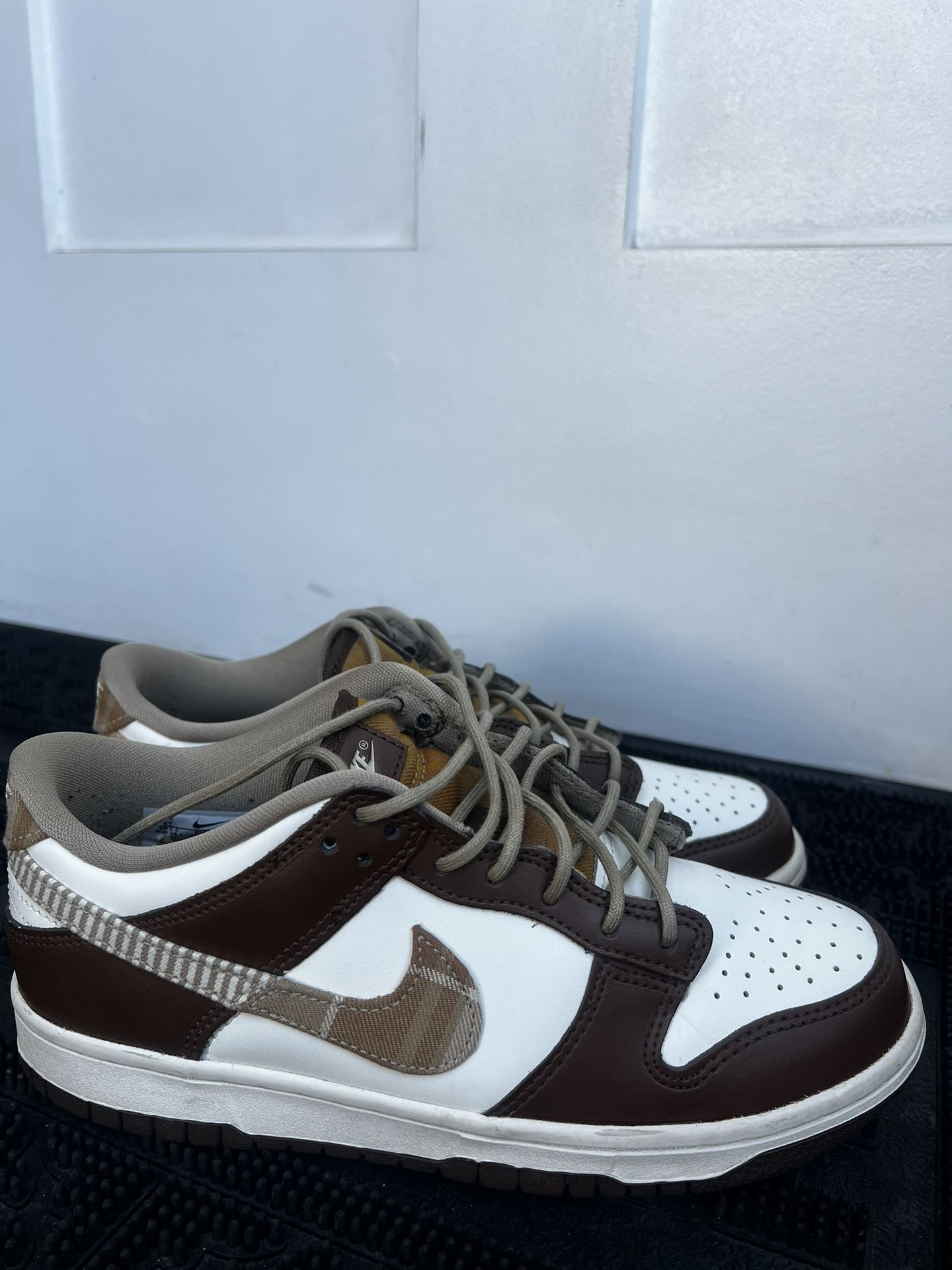 Nike Dunks Size 6
