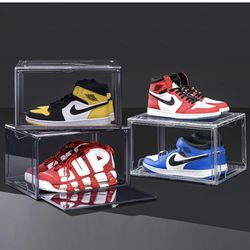 Full Transparent Plastic Magnetic Side Open Door Shoe Storage & Display Container Box Stackable Foldable Sneaker Organizer Case 