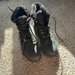 Women’s Black Timberland Boots 