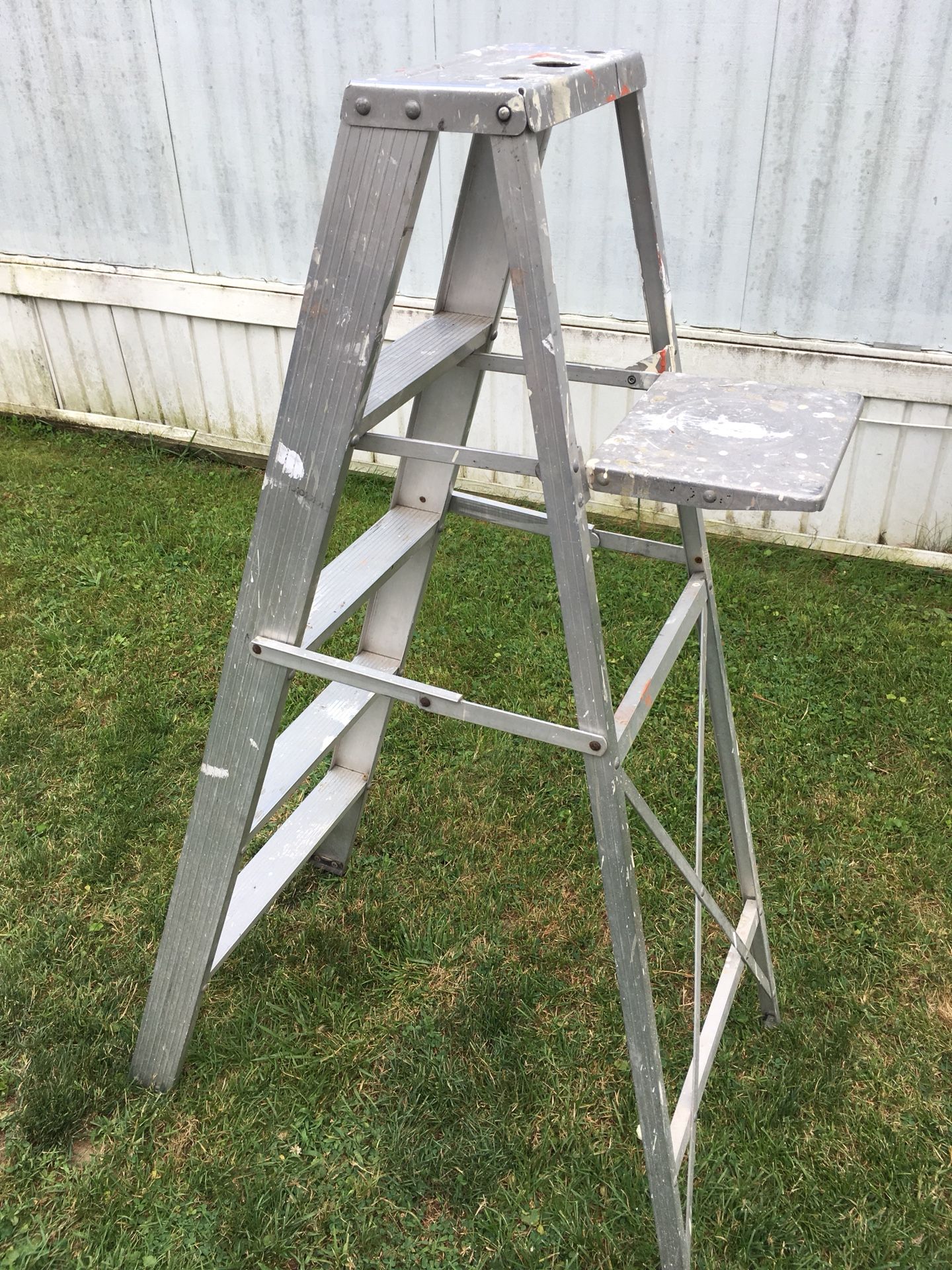 5 ft aluminum ladder