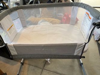 Baby Delight Cosleeper Beside Me Bassinet