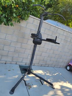 Pull up bar ,abs,deeps workout station