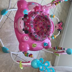 Minnie Bouncer Like New 60$