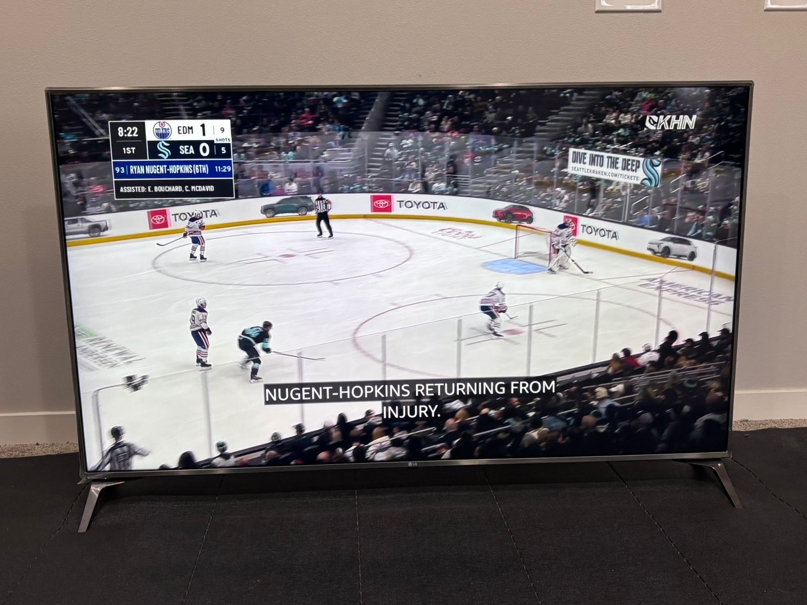 LG 65-inch display 4K UHD Smart TV (Model UJ6540) - AS NEW