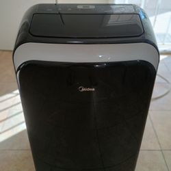 Midea Portable Air Conditioner with Remote (model: MAP10S1WBL) (Excellent Condition)
