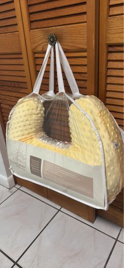 Wonderluxe Baby Infant Support Pillow