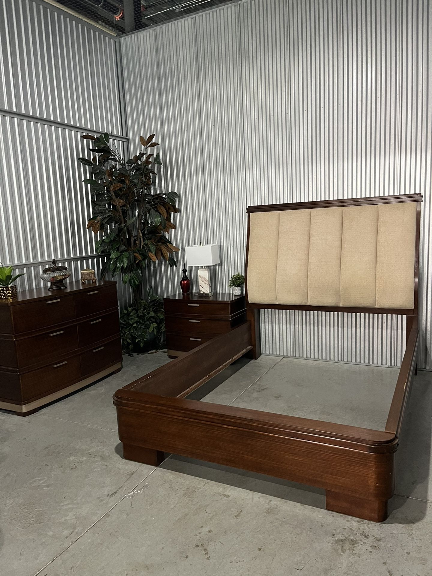 Queen Size Bedroom Set