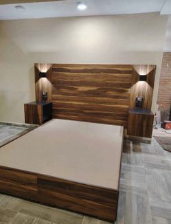 Modern Wood Platform Bed with Nightstands