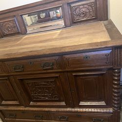 Antique Side Board/cabinet 