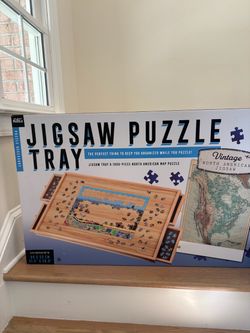 Jigsaw puzzle tray