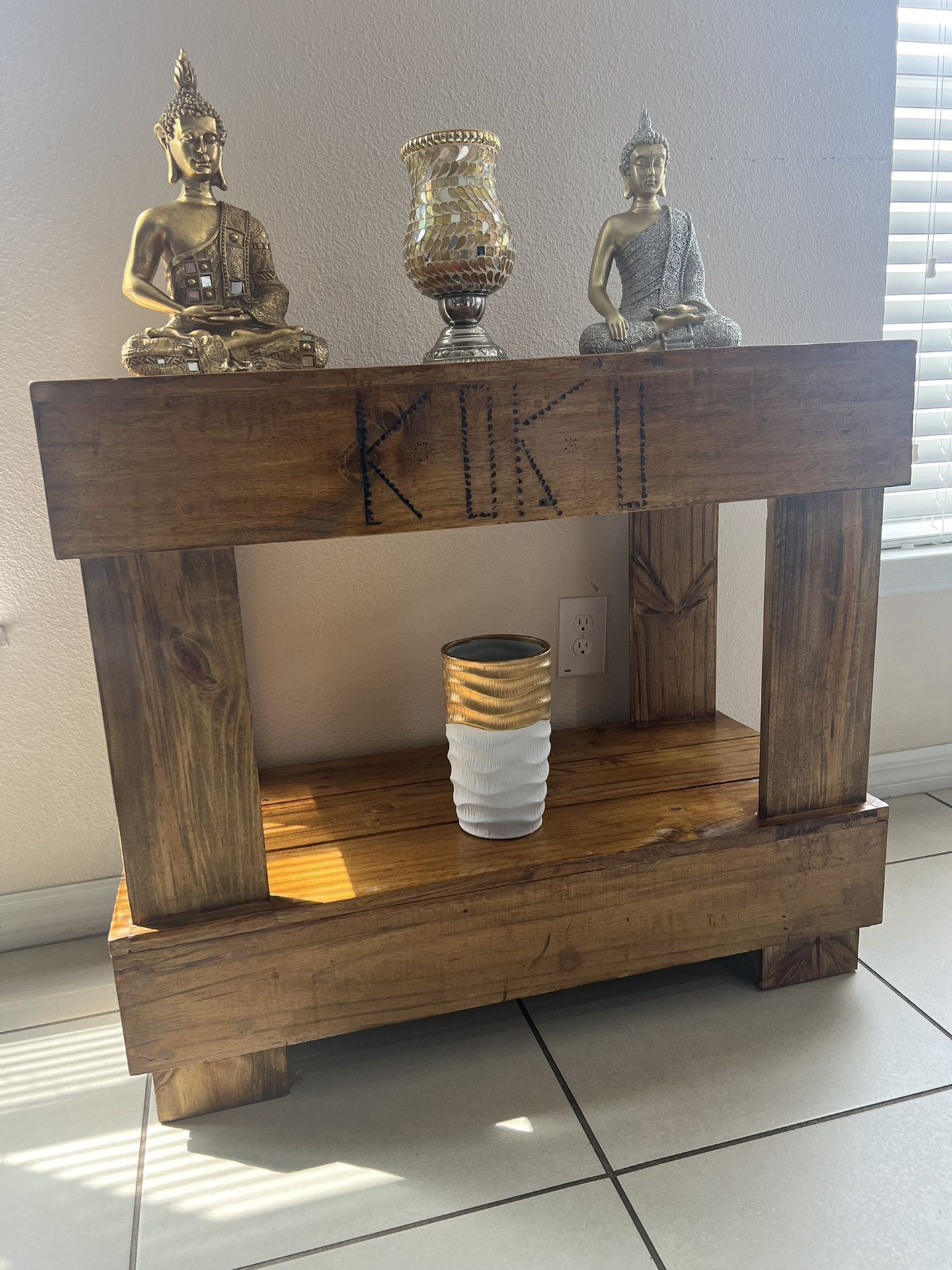Entry Table Console