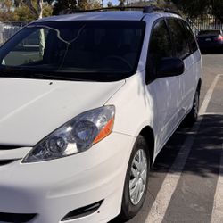 Toyota Sienna 2007