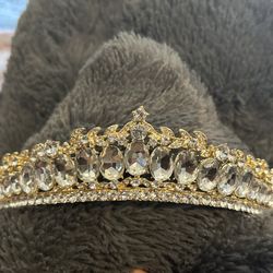 Gold And White Diamond Crown