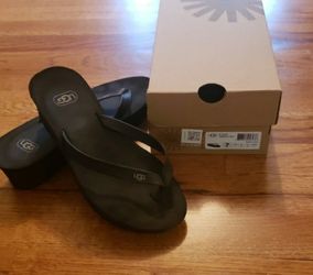 UGG Flip Flop Black Sandals Size: 7