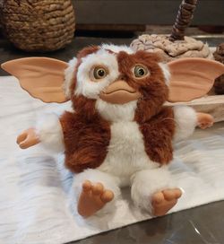 Gremlins Gizmo Mogwai Plush Figure