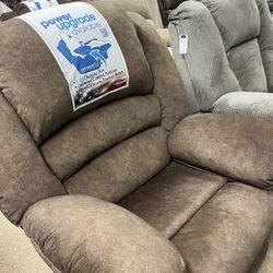 Luxury Nice Recliner