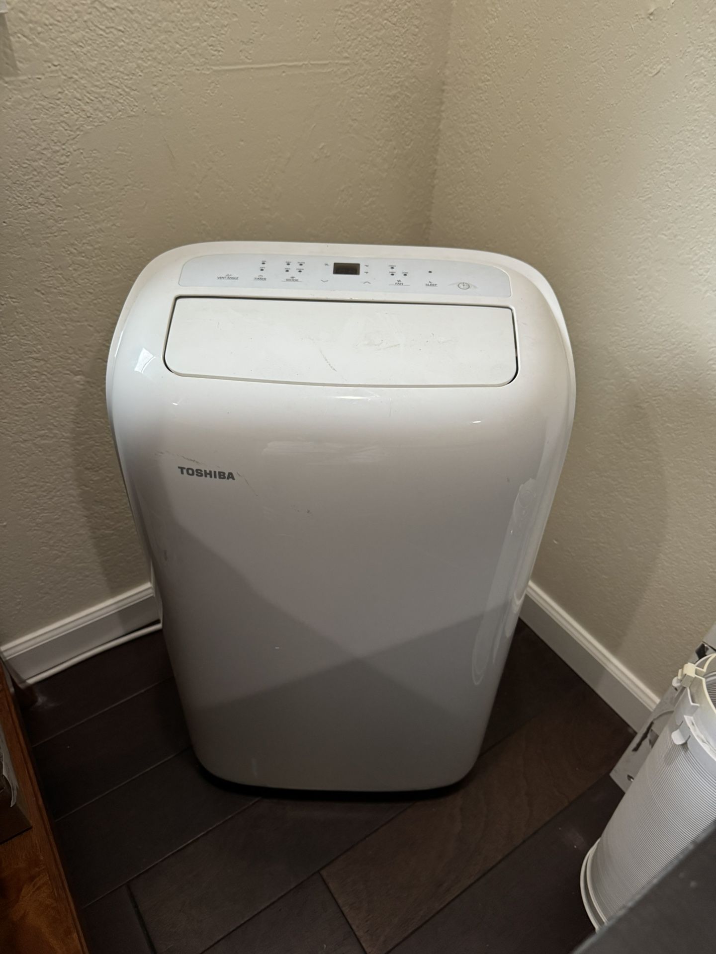 Toshiba 8000 BTU Portable AC