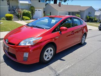Toyota prius low original miles 096k Runs like new
