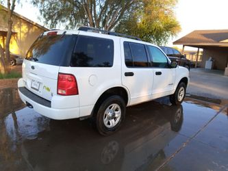 2004 Ford Explorer