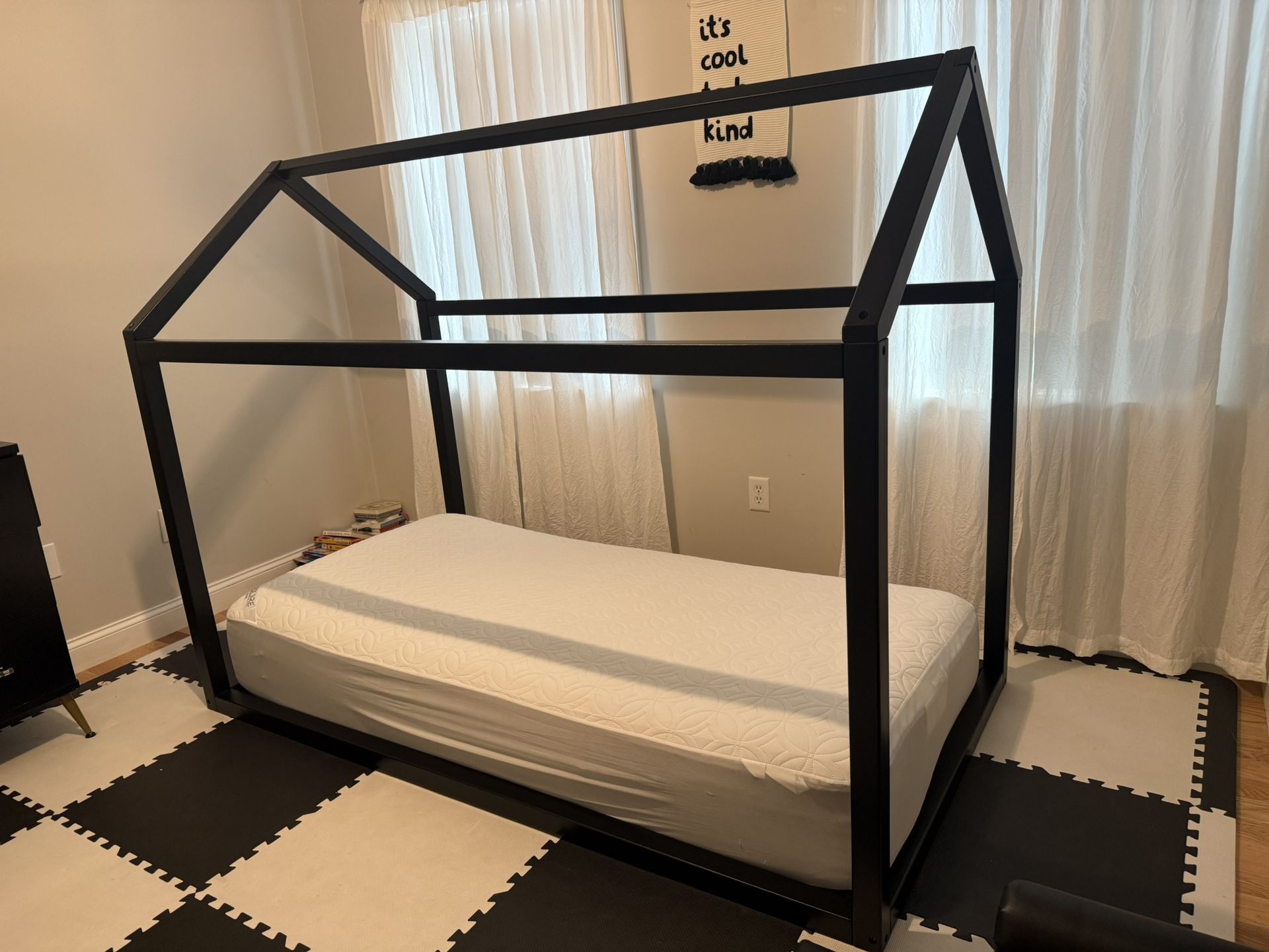 Toddler Bed (Set) / Mattress