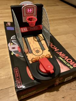 Rec-Tek 8-Bit games: Electronic moving hoops