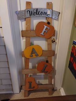 Welcome Fall Decorative Ladder Sign