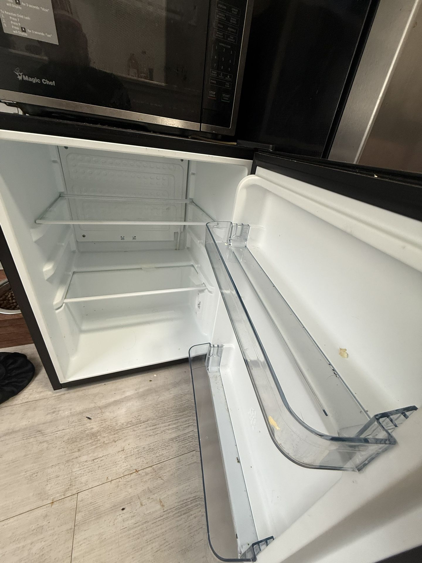 Vissani Mini Fridge