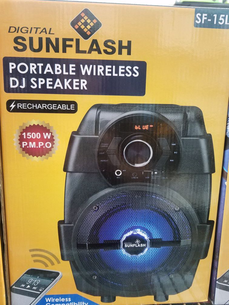 Bluetooth Portable speaker with lights $34.99 / with out lights $31.99