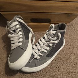 Vans “The Lizzie”