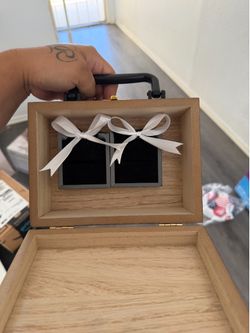 Ring box