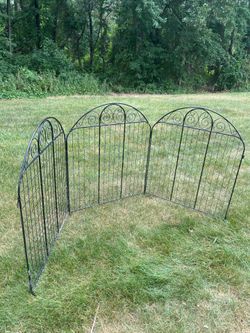 Tomato Cages Garden Fences $10