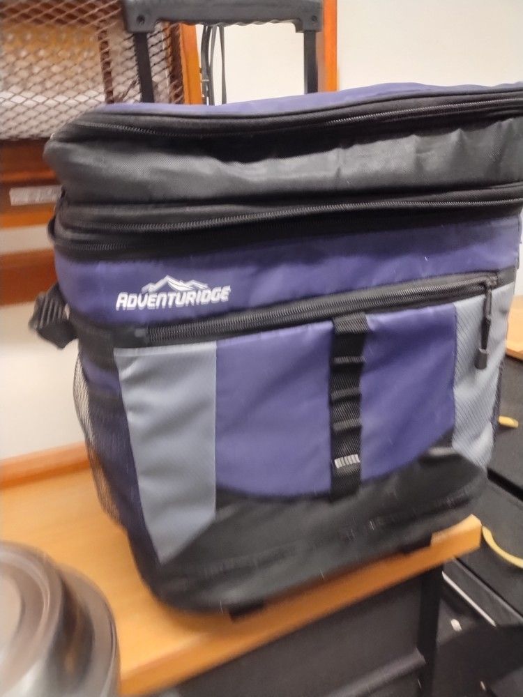 Ice Chest On Wheels 