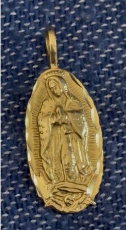 Taking offers Virgen Mary pendant 14k