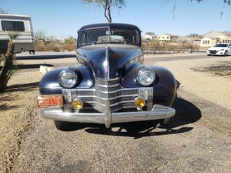 1940 olds 4 door