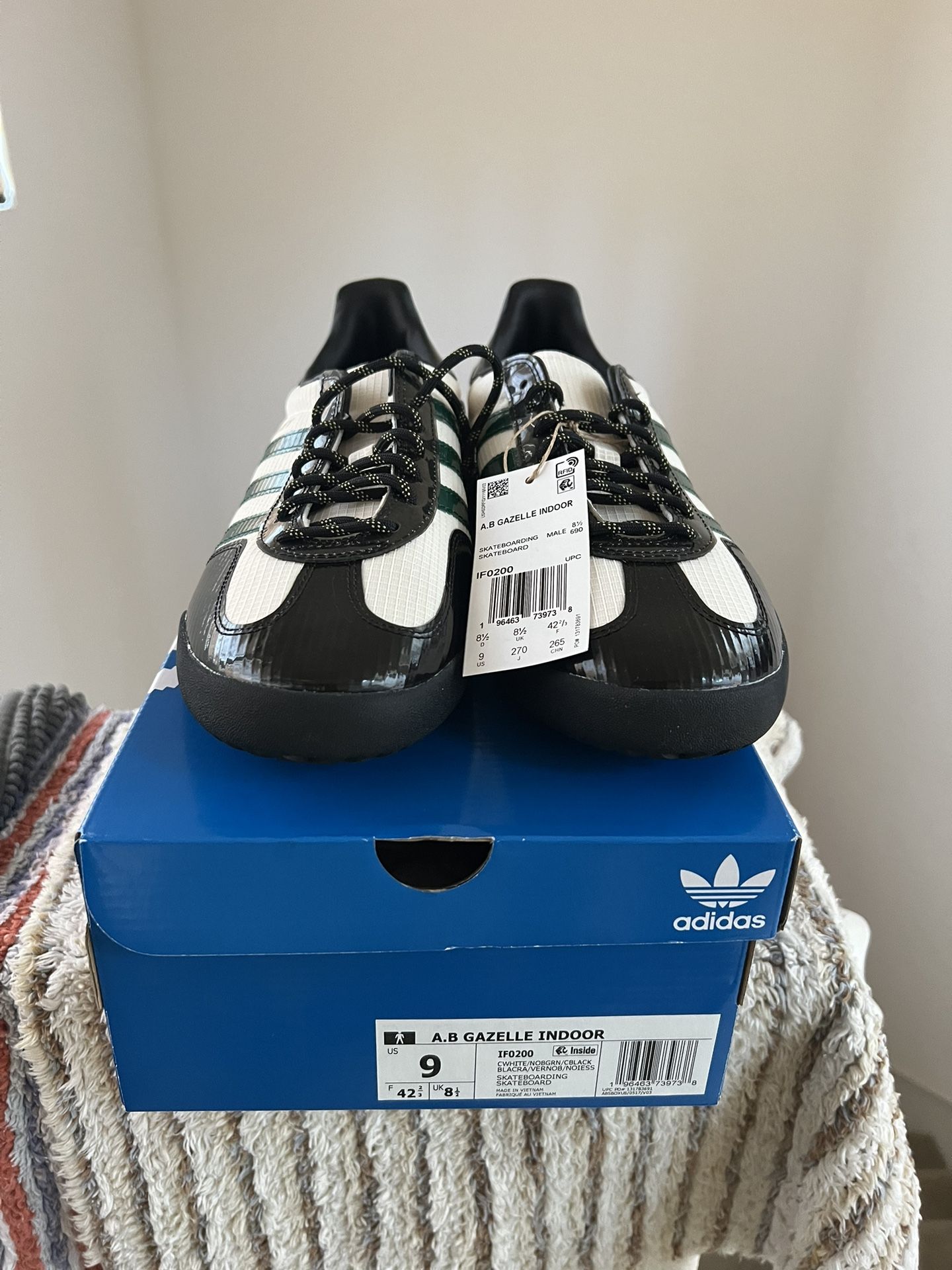 BNIB Adidas A B Gazelle Indoor Size US9